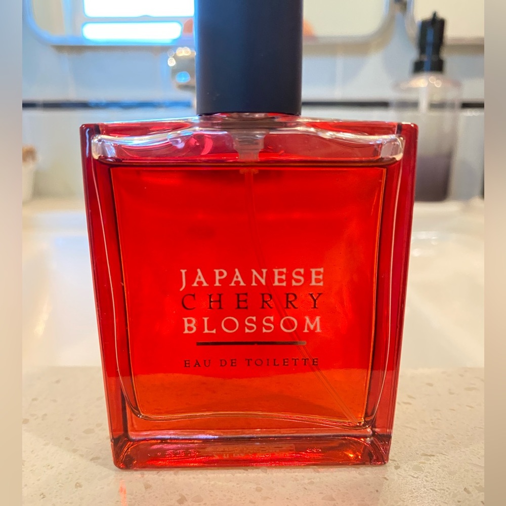 Bath & Body Works Japanese Cherry Blossom Eau de Toilette 1.7oz New